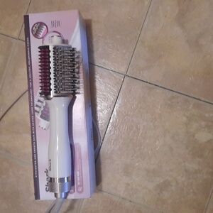 Shark smooth style dryer brush